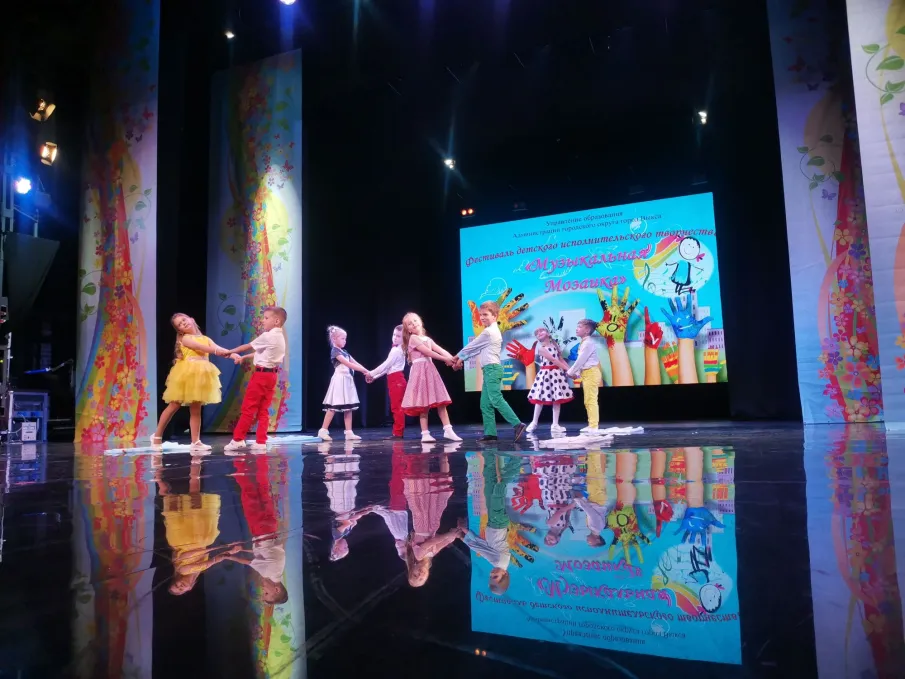 Впервые на большой сцене прошел фестиваль детского исполнительского творчества «Музыкальная мозаика»